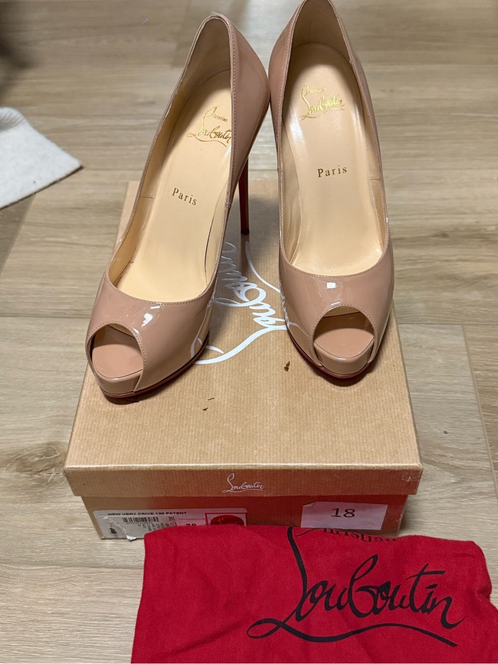 Christian Louboutin Patent Nude Peep-Toe Stiletto Pumps New Very Prive 120